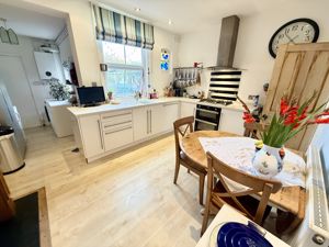 Photo 13- click for photo gallery